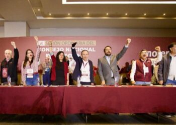 Sheinbaum advierte a Morena sobre convertirse en un partido de estado