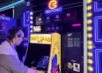 ‘Pac-Man’, leyenda de los videojuegos, cumple 45 años