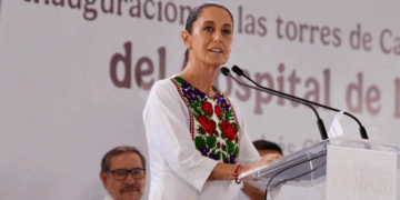 “No es con redadas y violencia” como se va a atender el fenómeno migratorio, asegura Sheinbaum