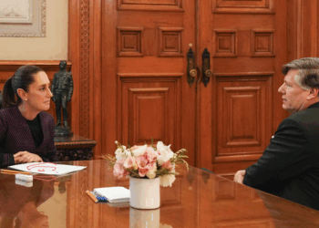 Concluye reunión de Sheinbaum con Landau; abordaron la relación México-EE.UU.