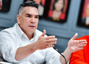 Alejandro Moreno arremete contra Noroña por confrontación con senador de EEUU: “Que haga chistes en su casa”