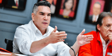 Alejandro Moreno arremete contra Noroña por confrontación con senador de EEUU: “Que haga chistes en su casa”