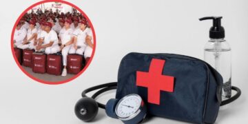 Salud Casa por Casa 2025: Este es TODO el equipo que lleva en su maleta el personal médico para atender a adultos mayores